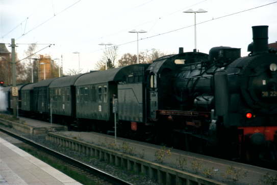 Nikolauszug 2005 warte in D�lken 